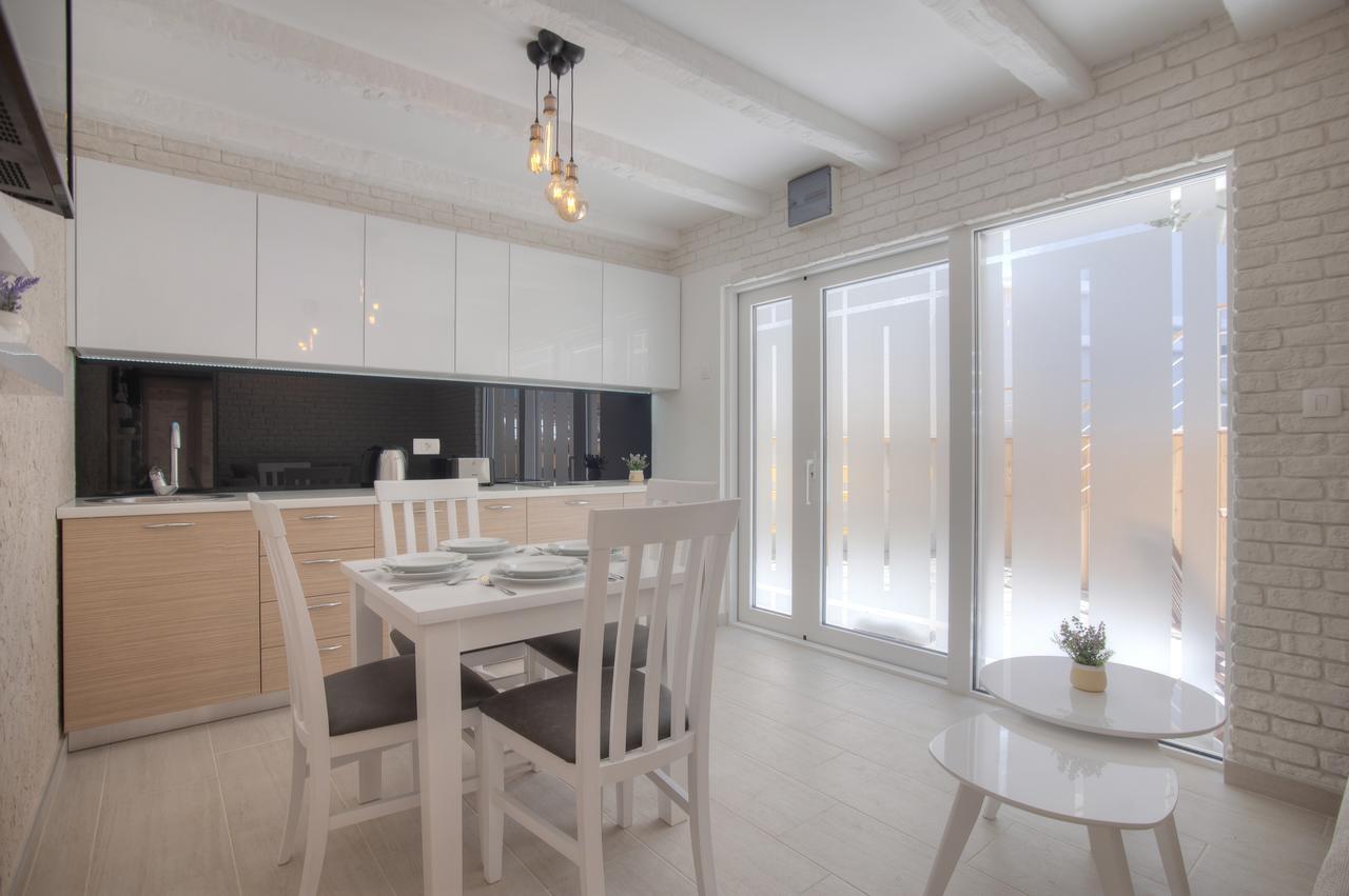 Apartments Dzaleta Светі-Стефан Екстер'єр фото